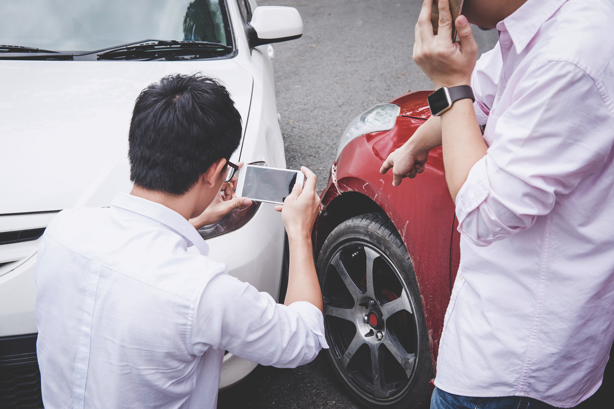 What Does a Car Accident Lawyer in New York Do? 